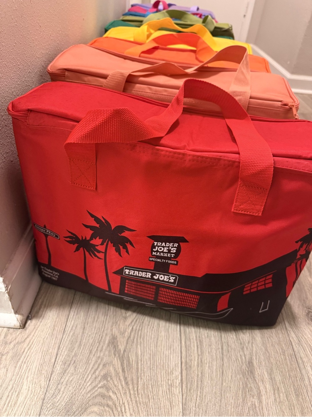 Trader Joe’s large insulated bags bundle in various colors - Picture 3 of 4